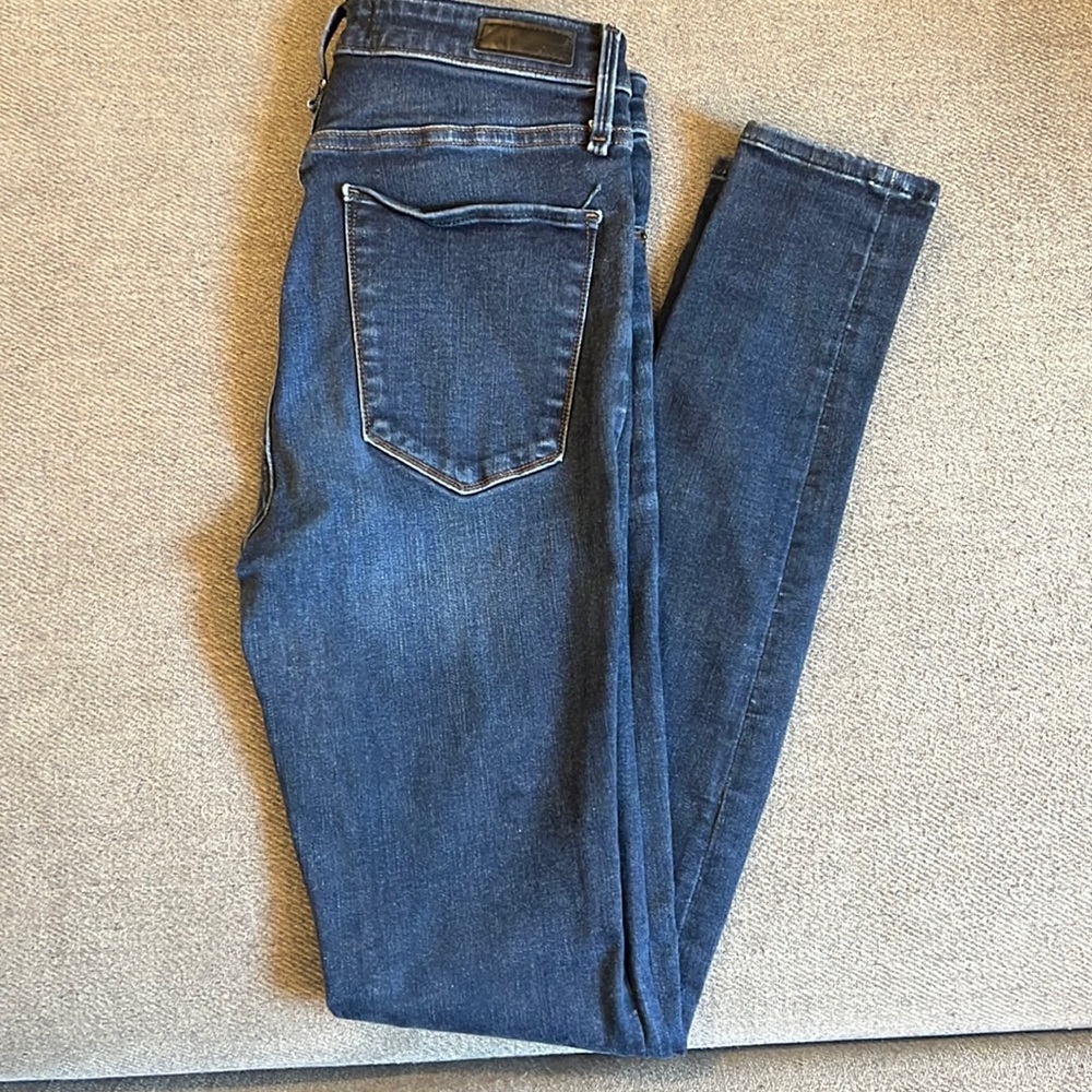 Abercrombie & Fitch High Rise Skinny Jean